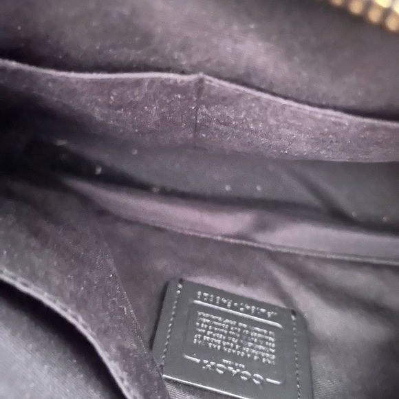 Coach black leather with gold trim tote/shoulder bag - Picture 4 of 5